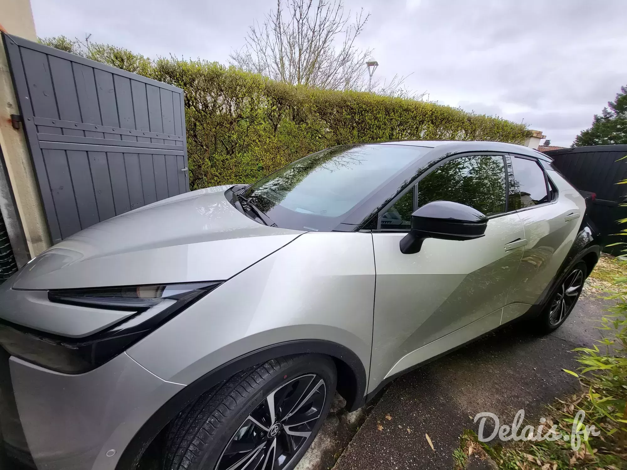 Toyota C-HR Gris Minéral Collection Première