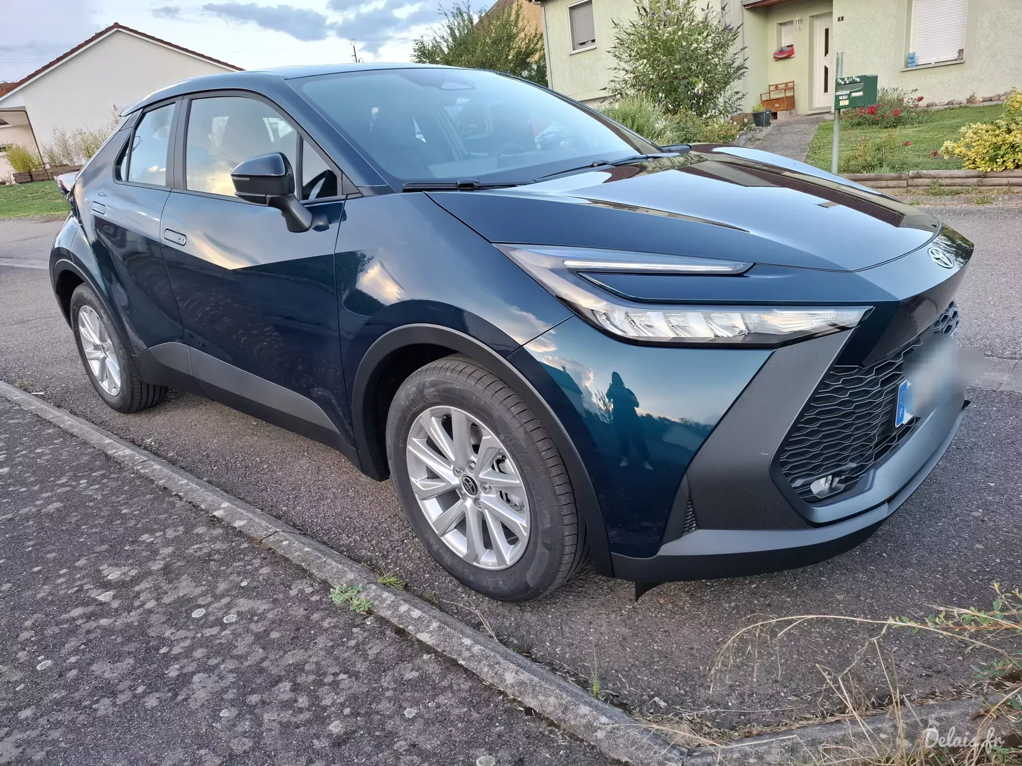 Toyota C-HR Bleu Persan Dynamic