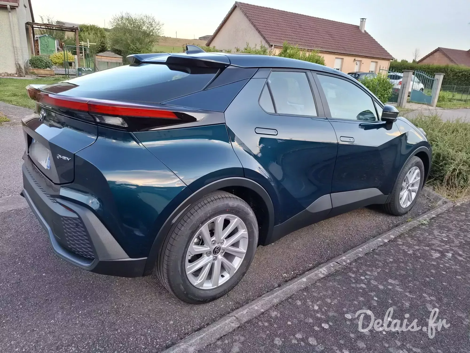 Toyota C-HR Bleu Persan Dynamic