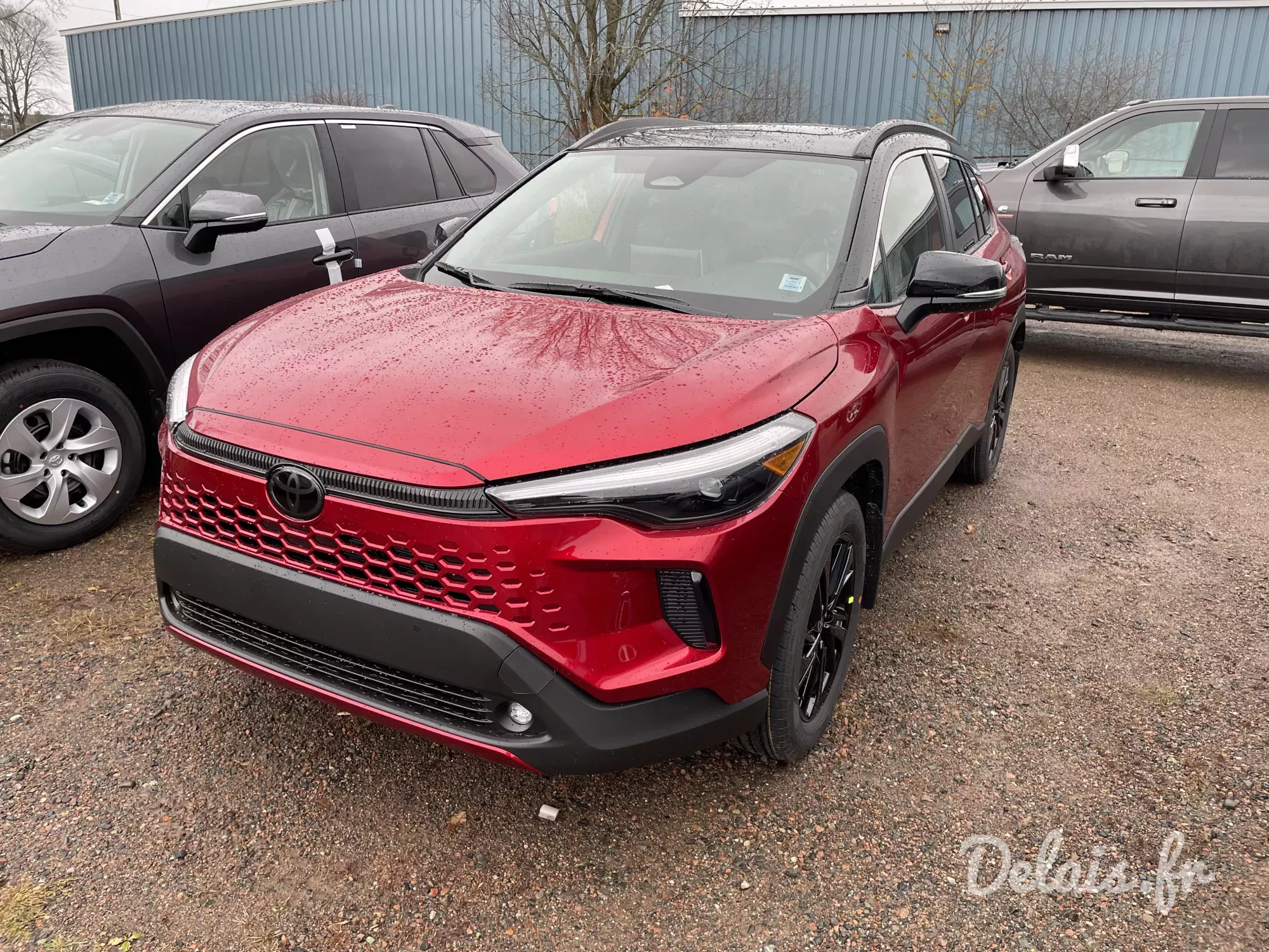 Toyota Corolla Cross Tokyo Red Premium