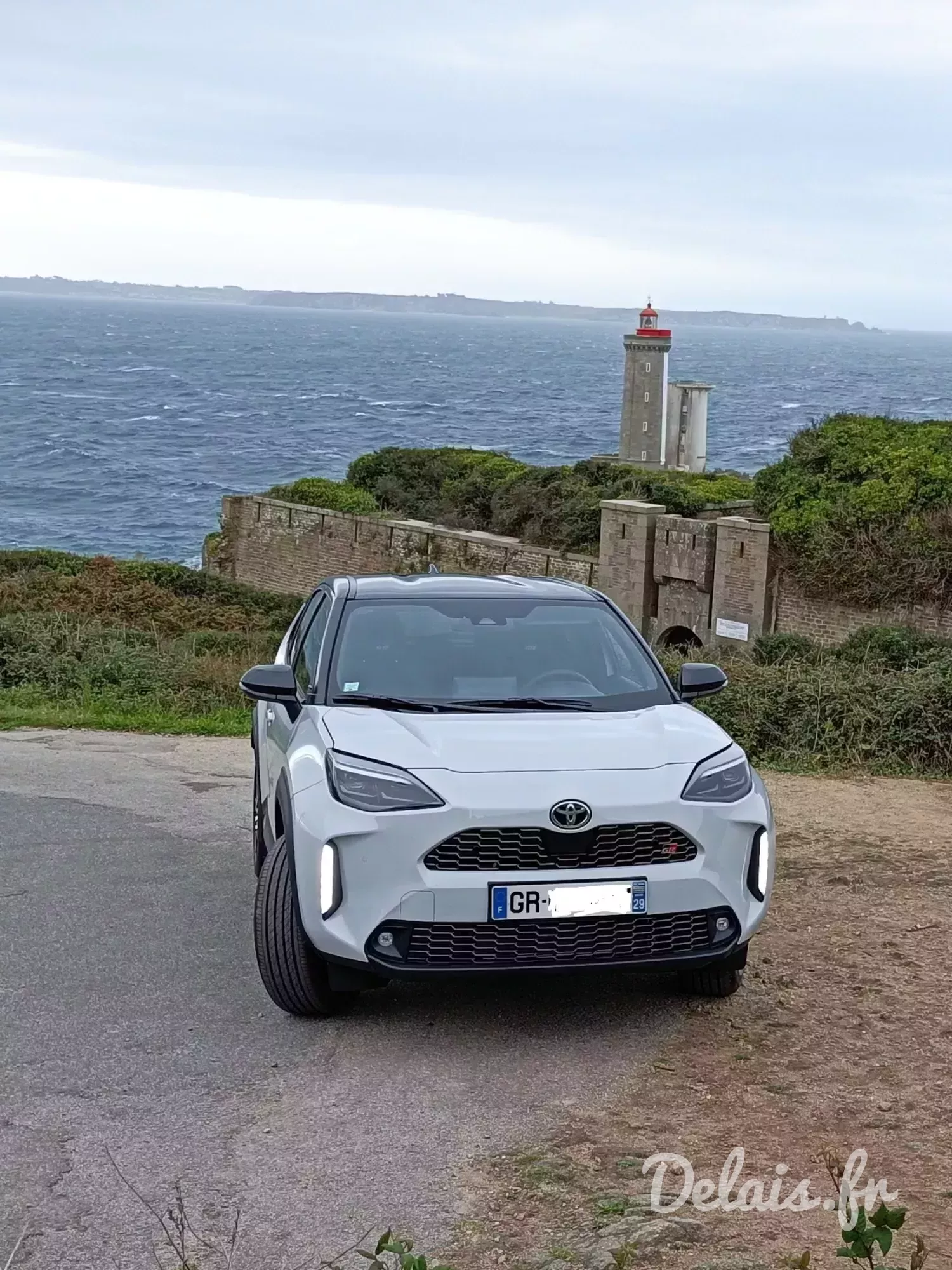 Toyota Yaris Cross Gris Chrome GR Sport