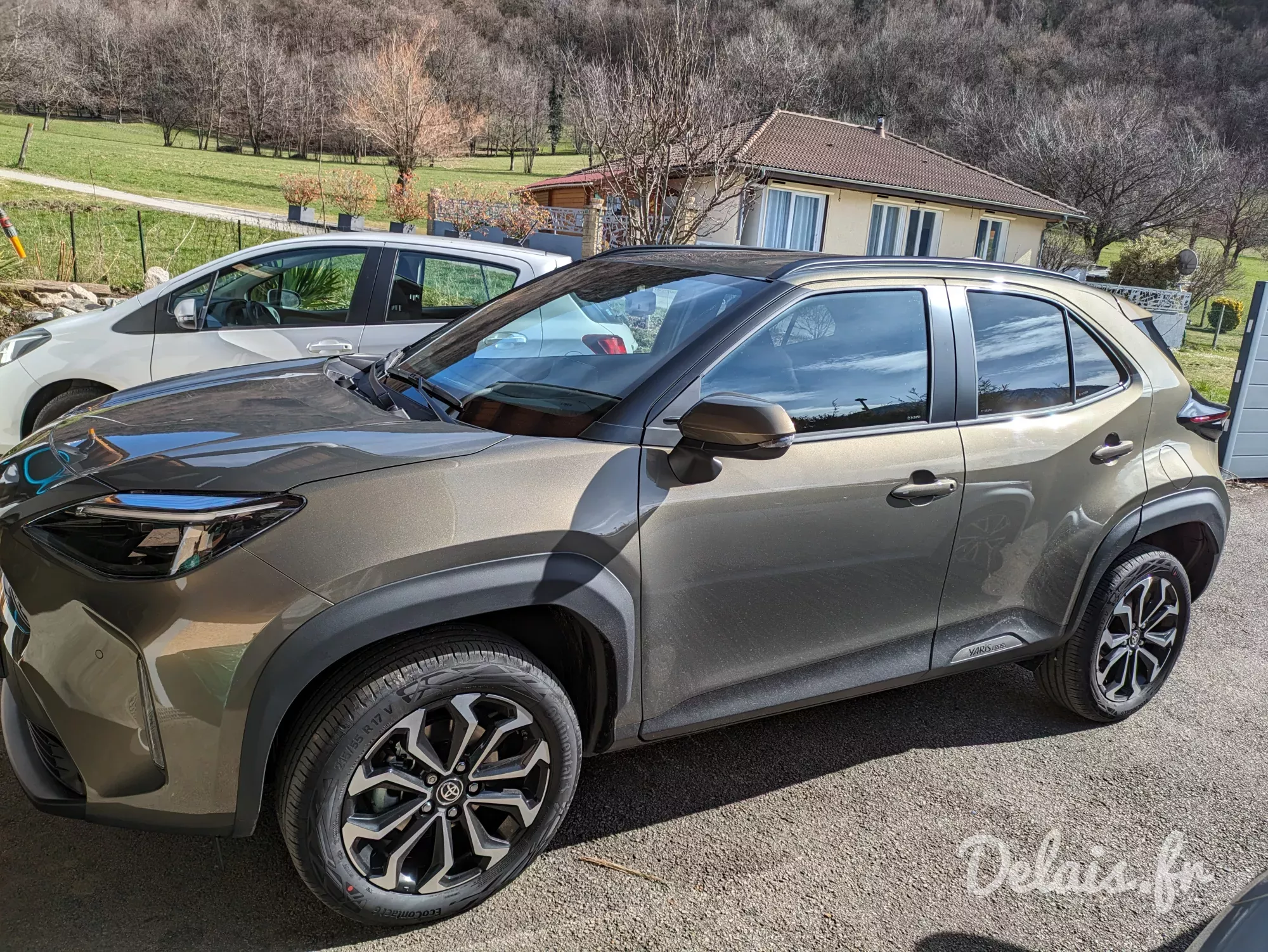 Toyota Yaris Cross Bronze Impérial Design