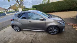 Toyota Yaris Bronze Impérial Iconic of BV