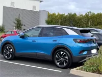 Volkswagen ID.4 Bleu Côte d'Azur Pure Life Max of Lunayenne