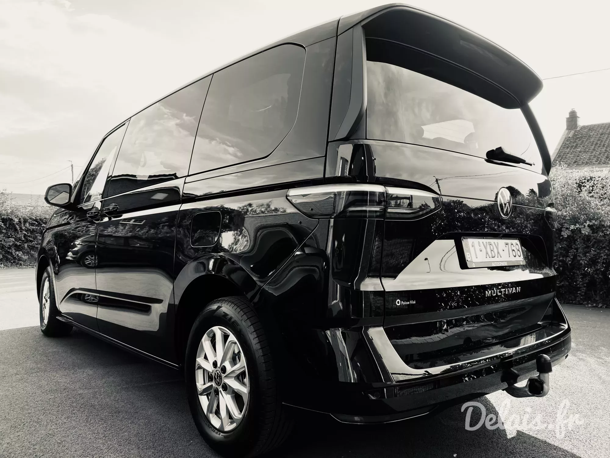Volkswagen Multivan Noir Intense Life Court