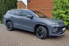 Volkswagen Tayron Dolphin Grey R-Line Edition of Mon Villez