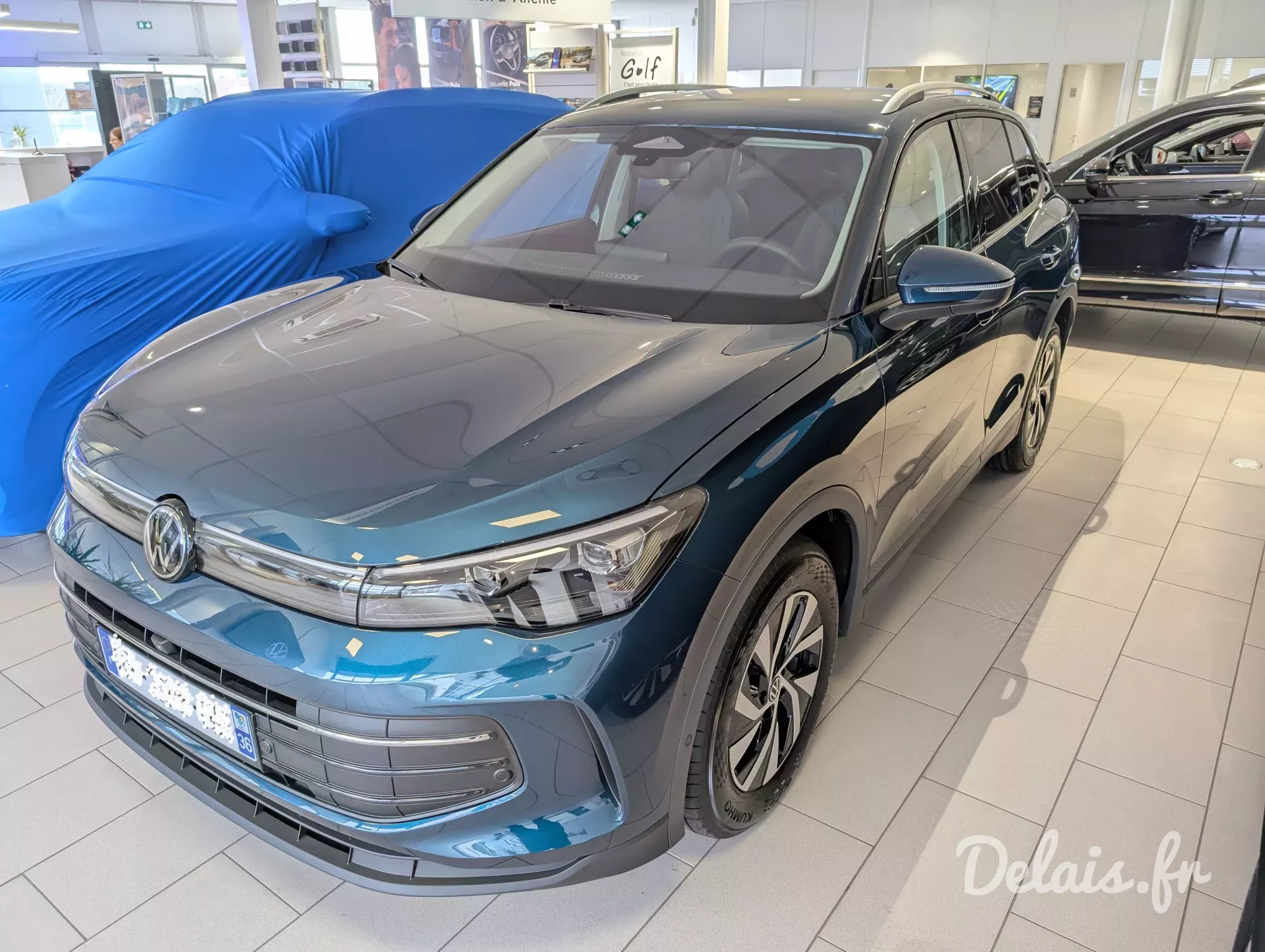 Volkswagen Tiguan Nightshade Blue VW Edition