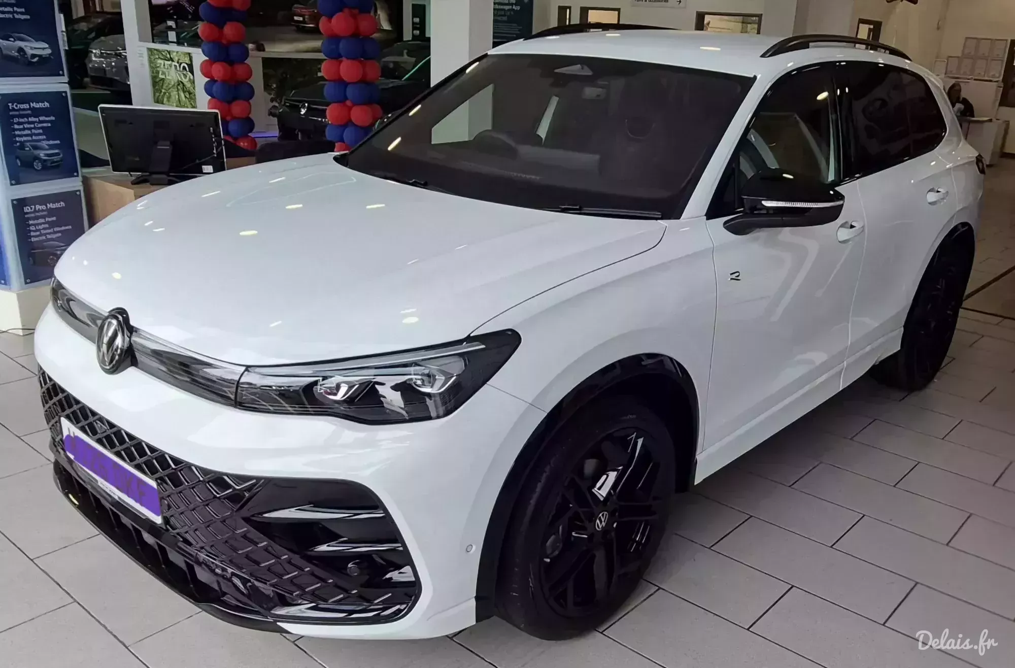 Volkswagen Tiguan Pure White Black Edition