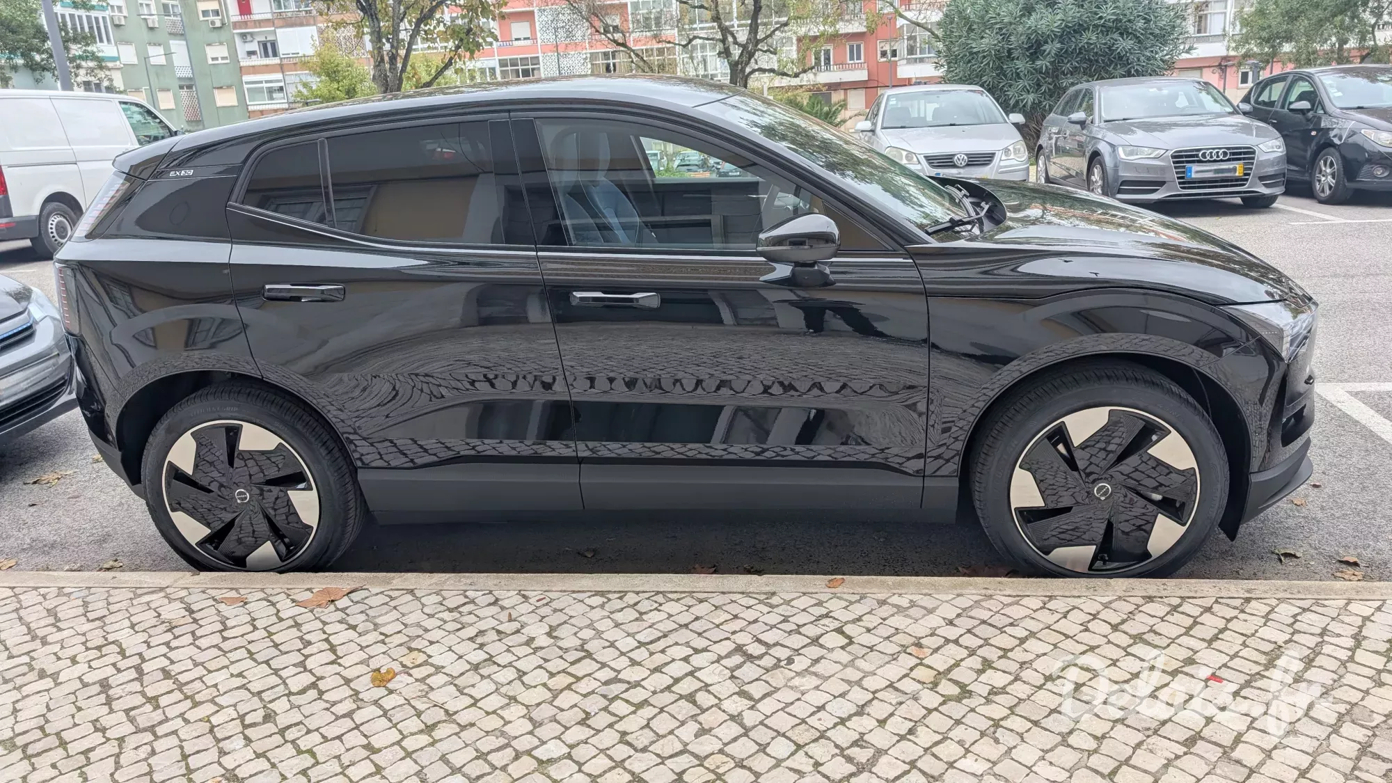 Volvo EX30 Onyx Black / Noir Onyx Ultra