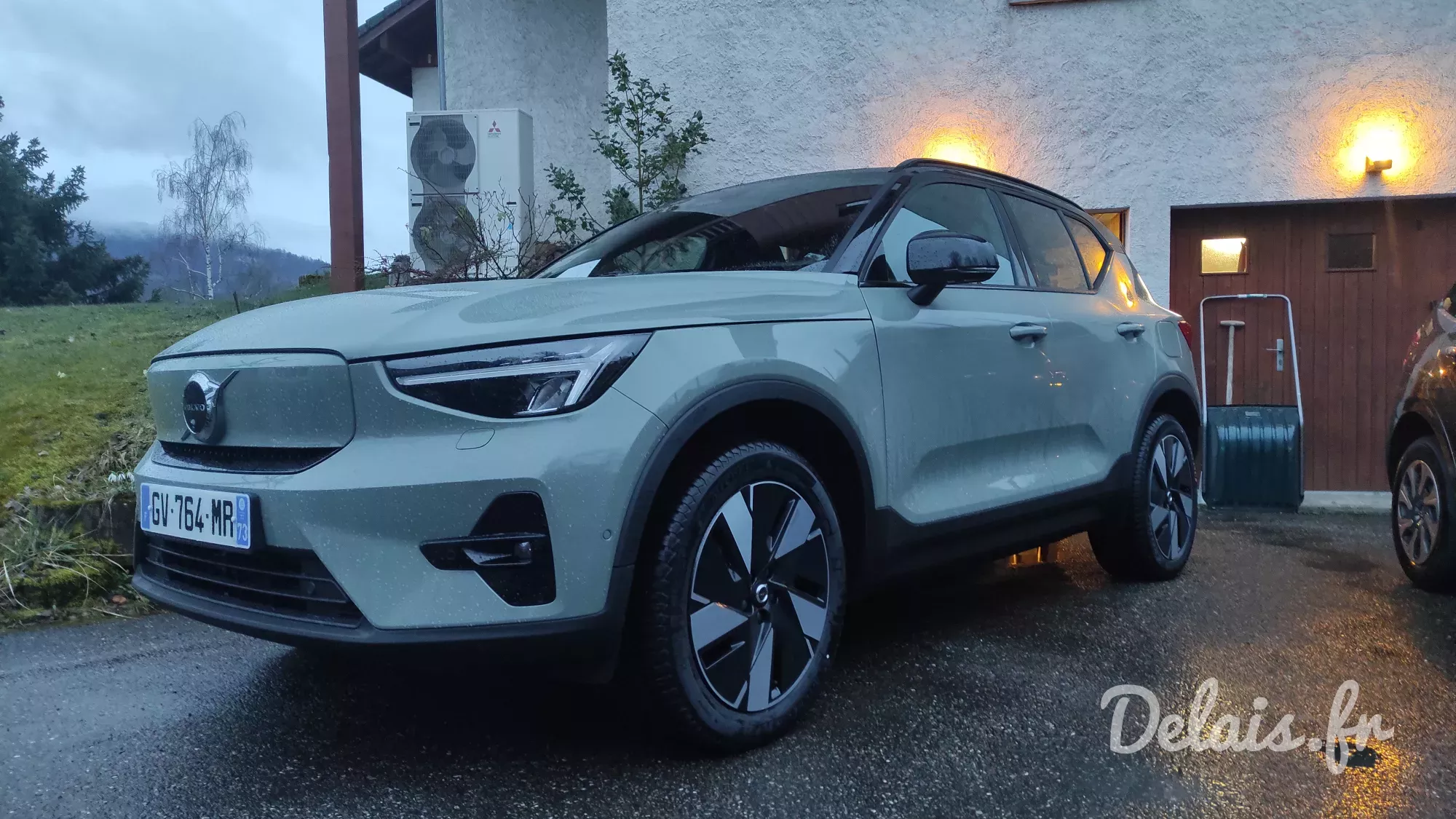 Volvo XC40 Recharge Vert Sauge Ultimate