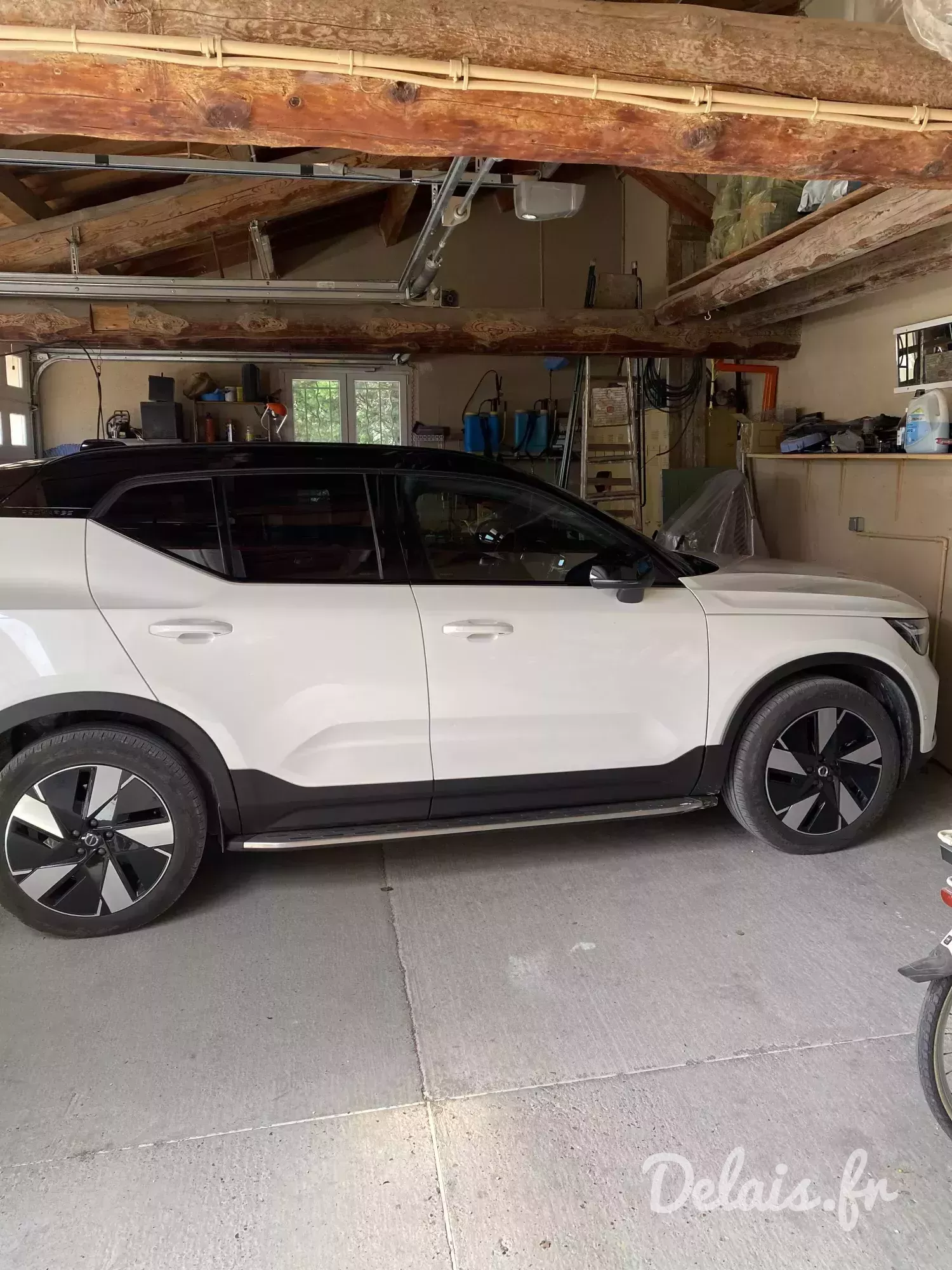 Volvo XC40 Recharge Crystal White / Blanc Cri Ultimate