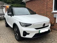 Volvo XC40 Recharge Vapour Grey Plus of K8jugs