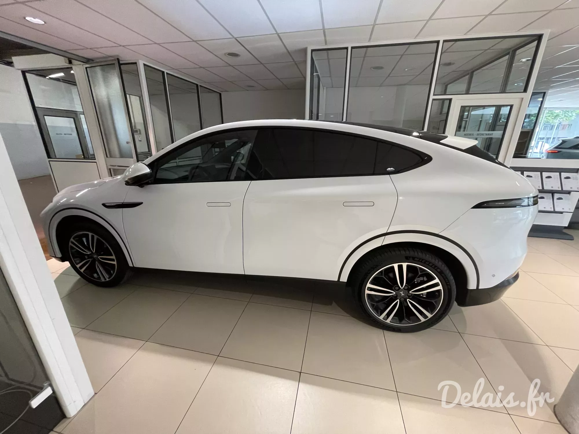 Xpeng G6 Arctic White G6