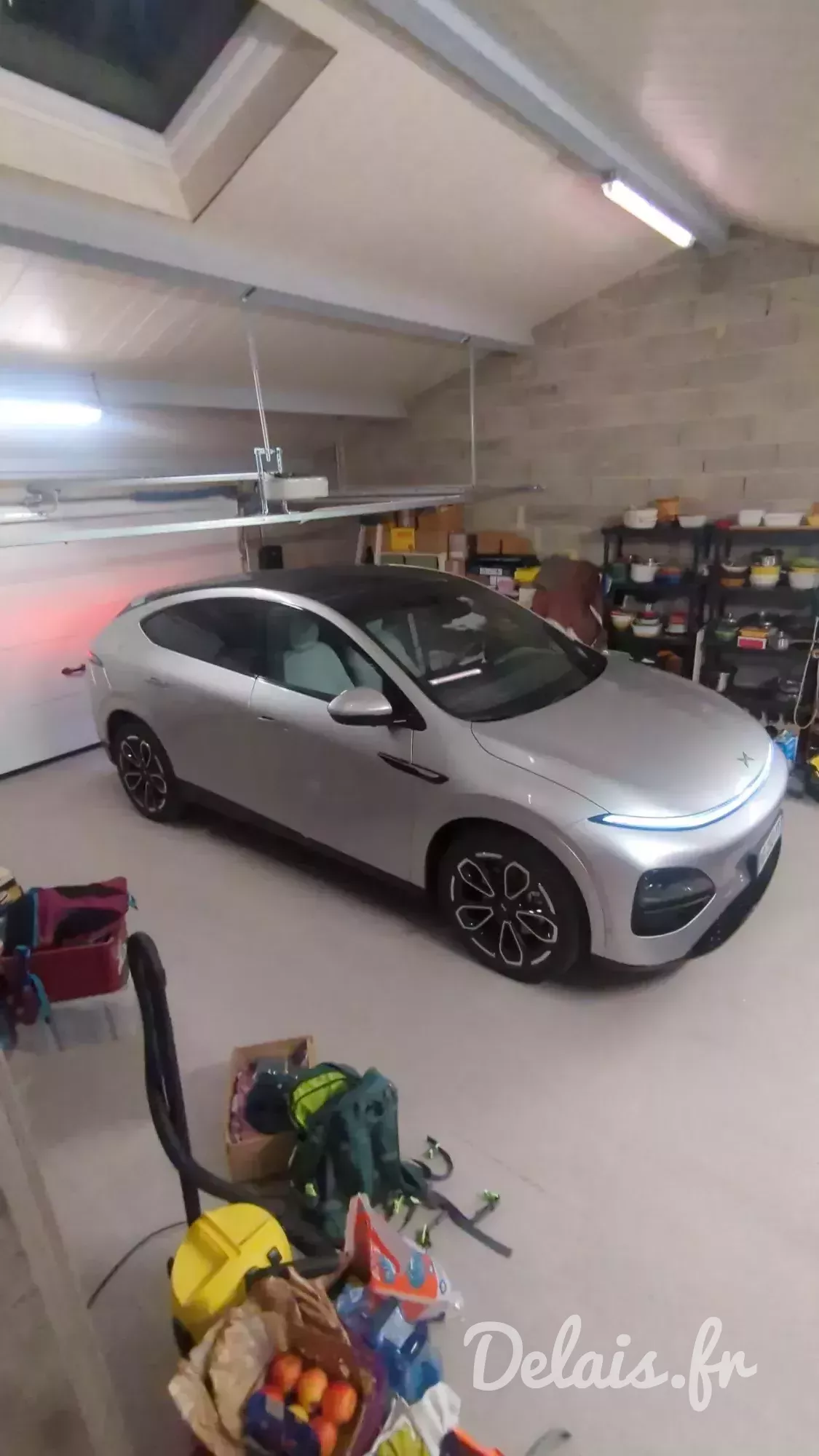 Xpeng G6 Silver Frost G6