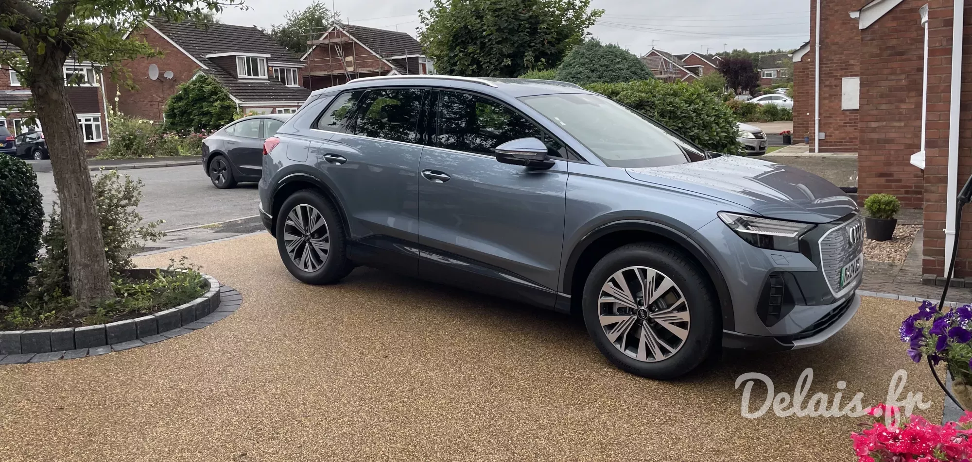 Audi Q4 e-tron Bleu Geyser Avus