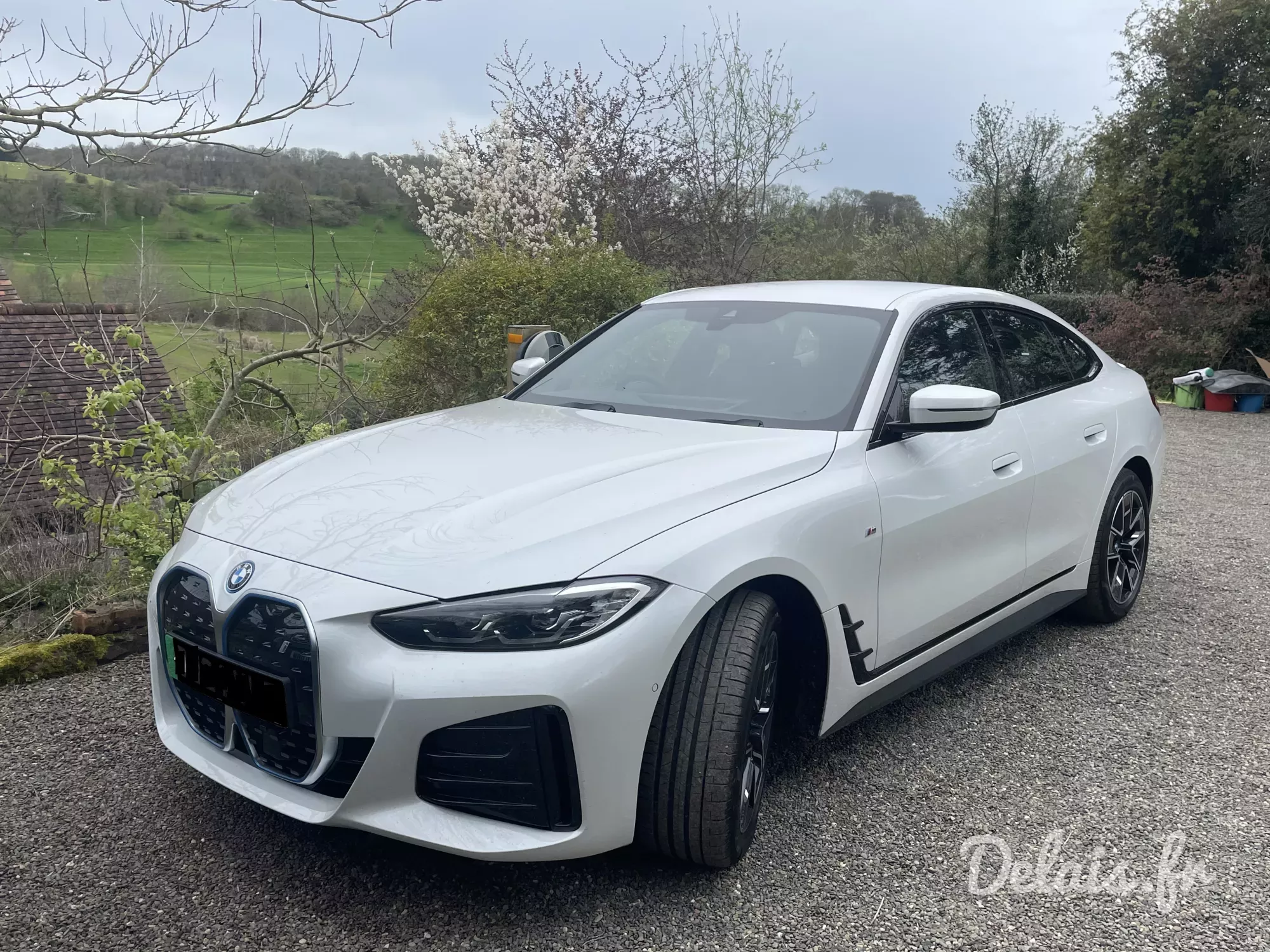 BMW i4 Mineralweiss M Sport