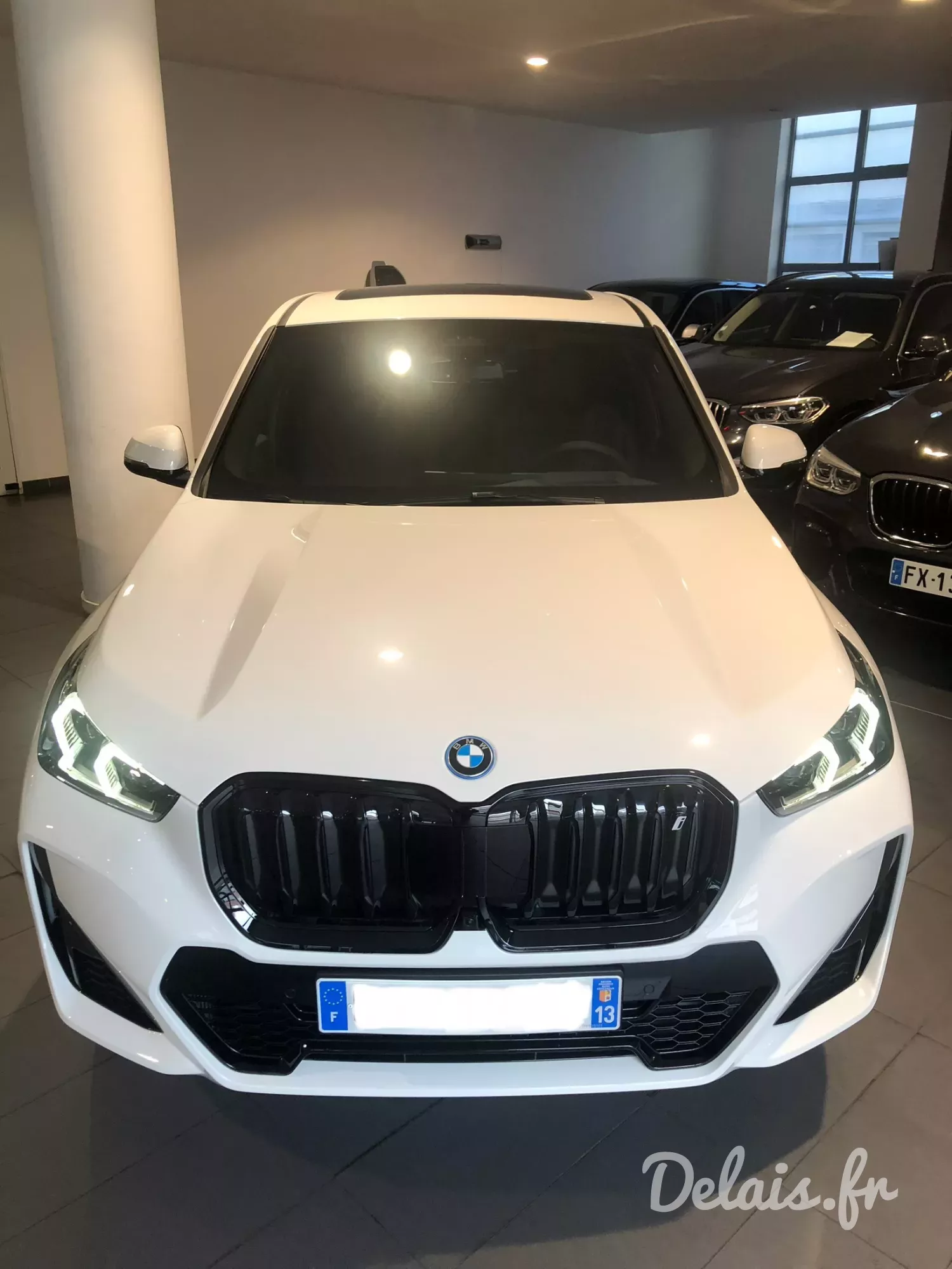 BMW iX1 Alpinweiss M Sport