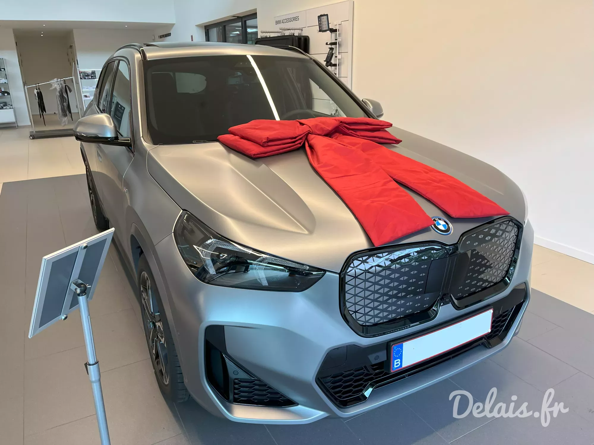 BMW iX1 Frozen Pure Grey M Sport