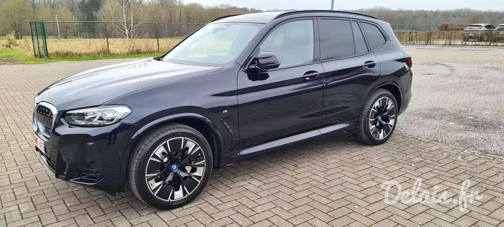 BMW iX3 M Carbonschwarz Impressive