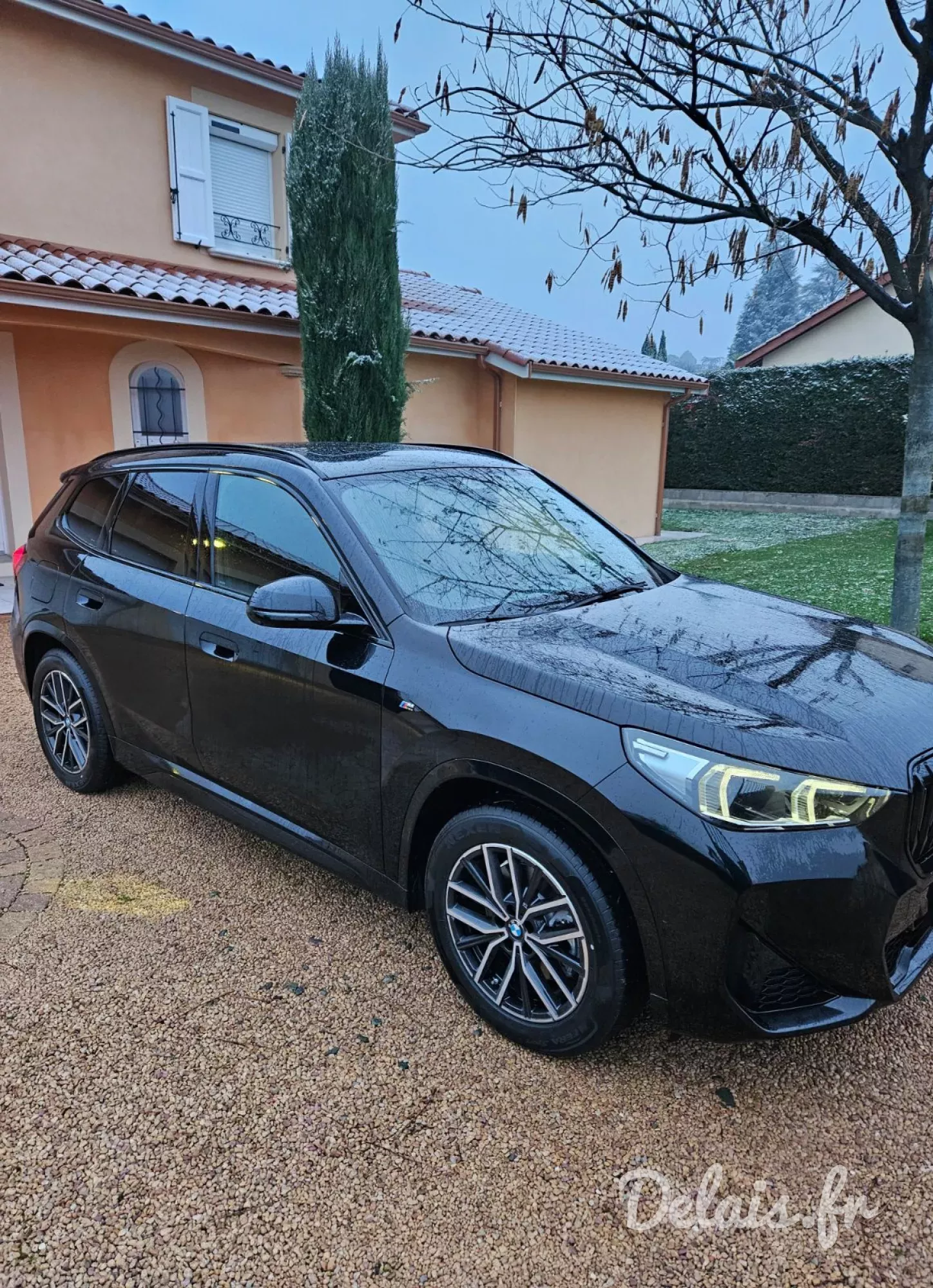 BMW X1 Saphirschwarz M Sport