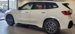 BMW X1 Alpinweiss M Sport de Juju
