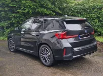 BMW X1 Saphirschwarz M Sport de Frepot