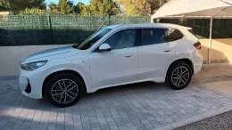 BMW X1 Alpinweiss M Sport de JM