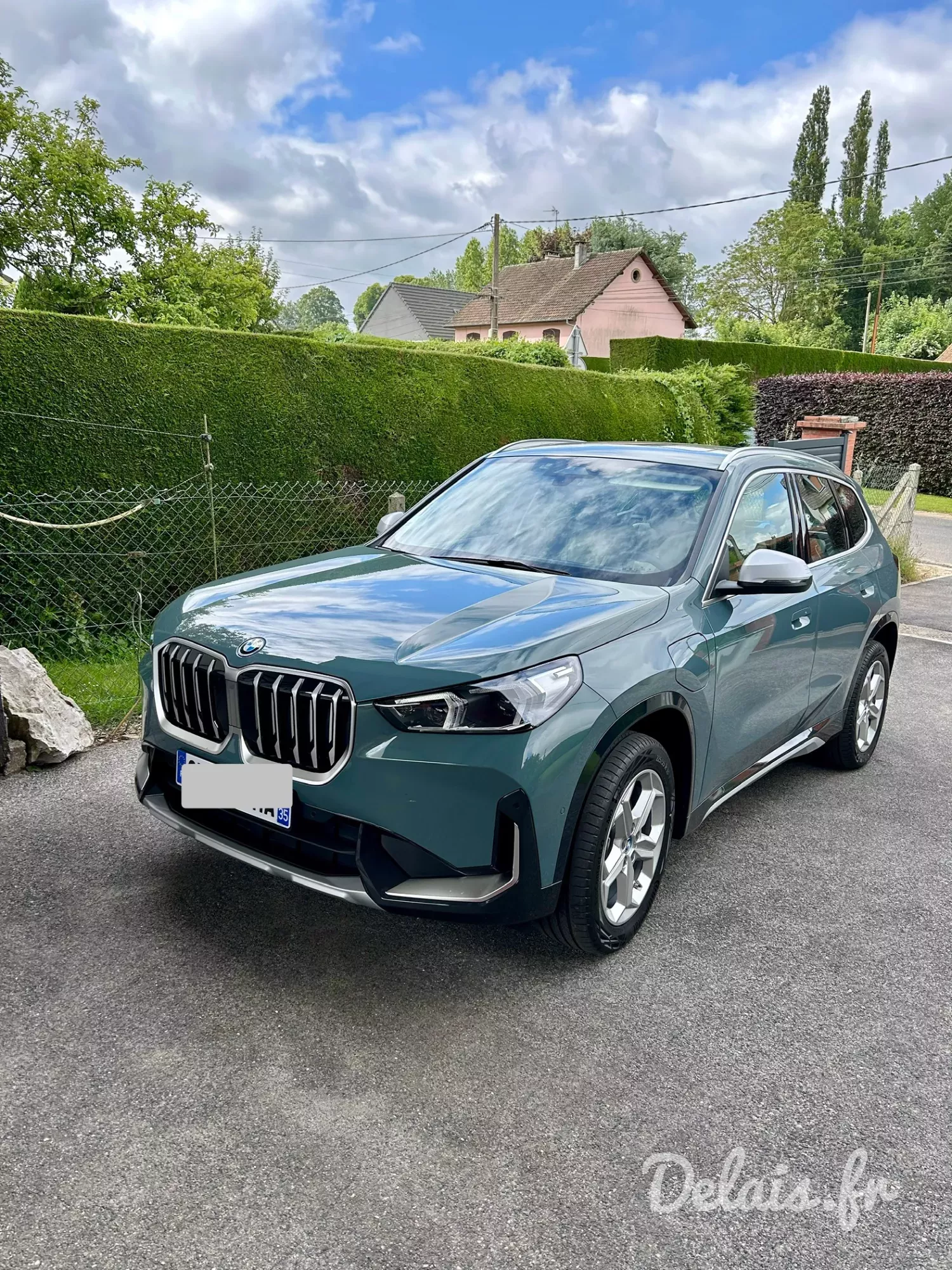BMW X1 Cape York Green xLine