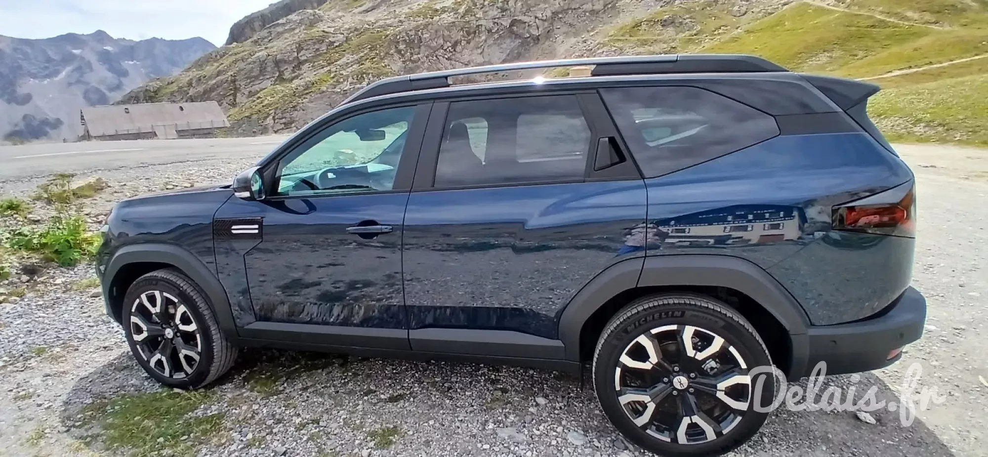 Dacia Bigster Bleu Indigo Journey