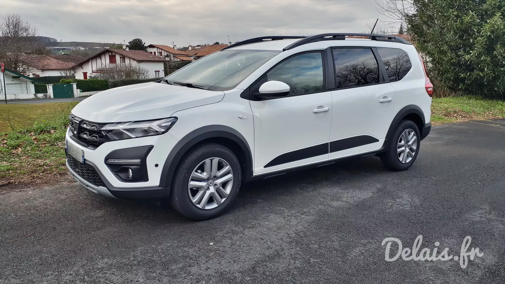 Dacia Jogger Blanc Glacier Expression 5 Places