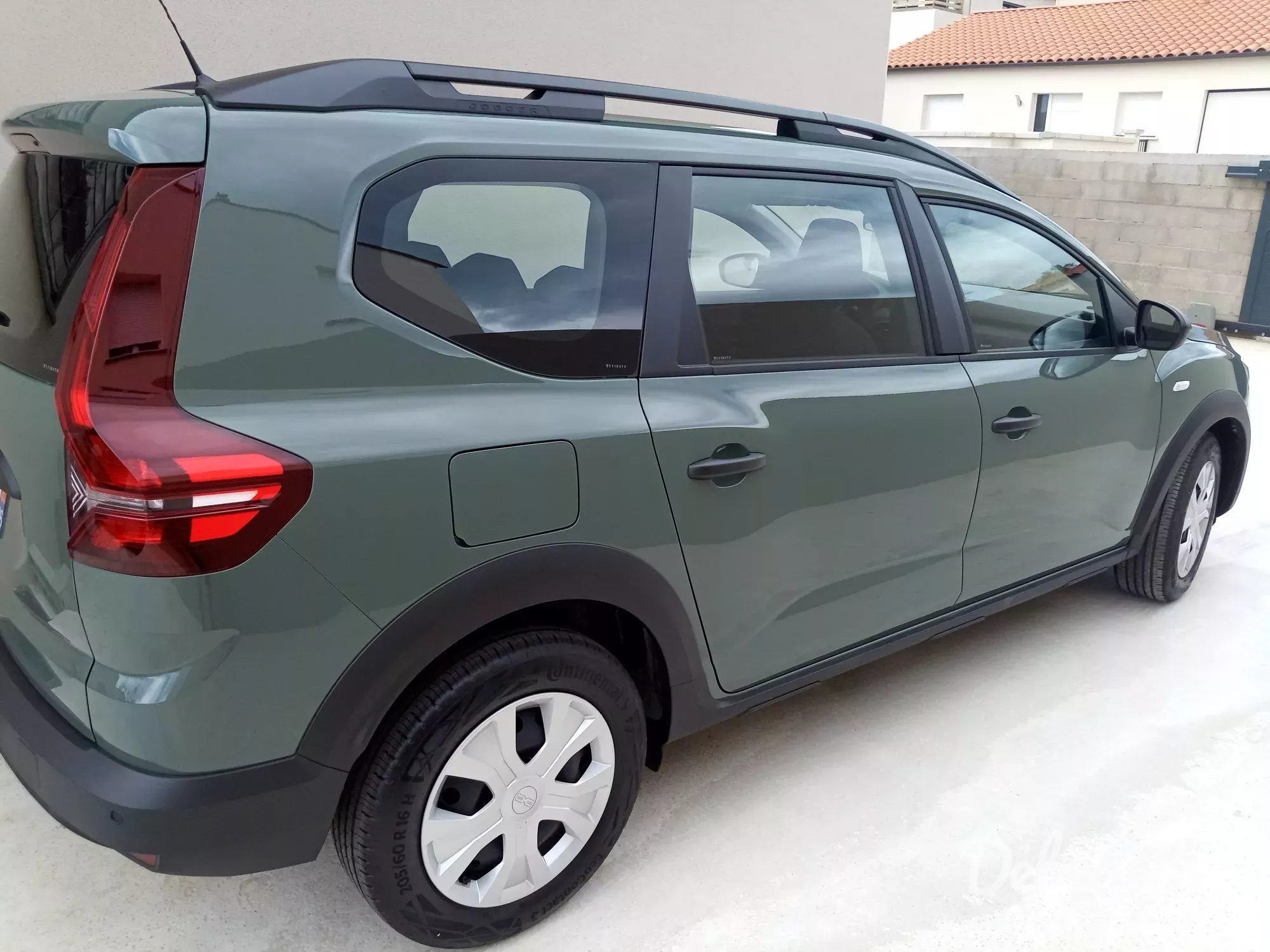 Dacia Jogger Kaki Lichen Essential 5 Places