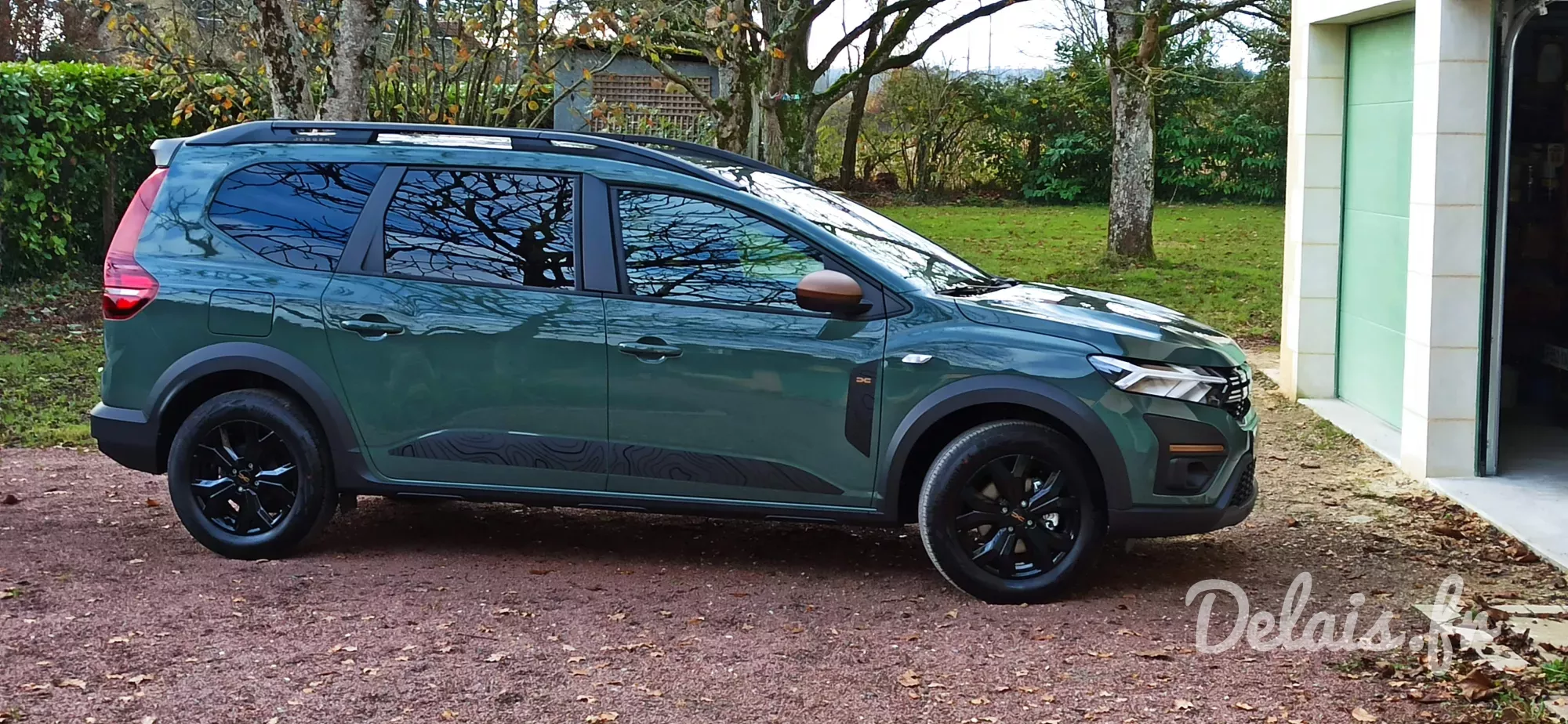 Dacia Jogger Kaki Lichen Extreme 5 Places