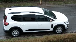 Dacia Jogger Blanc Glacier Extreme 5 Places de Rakoto Manja