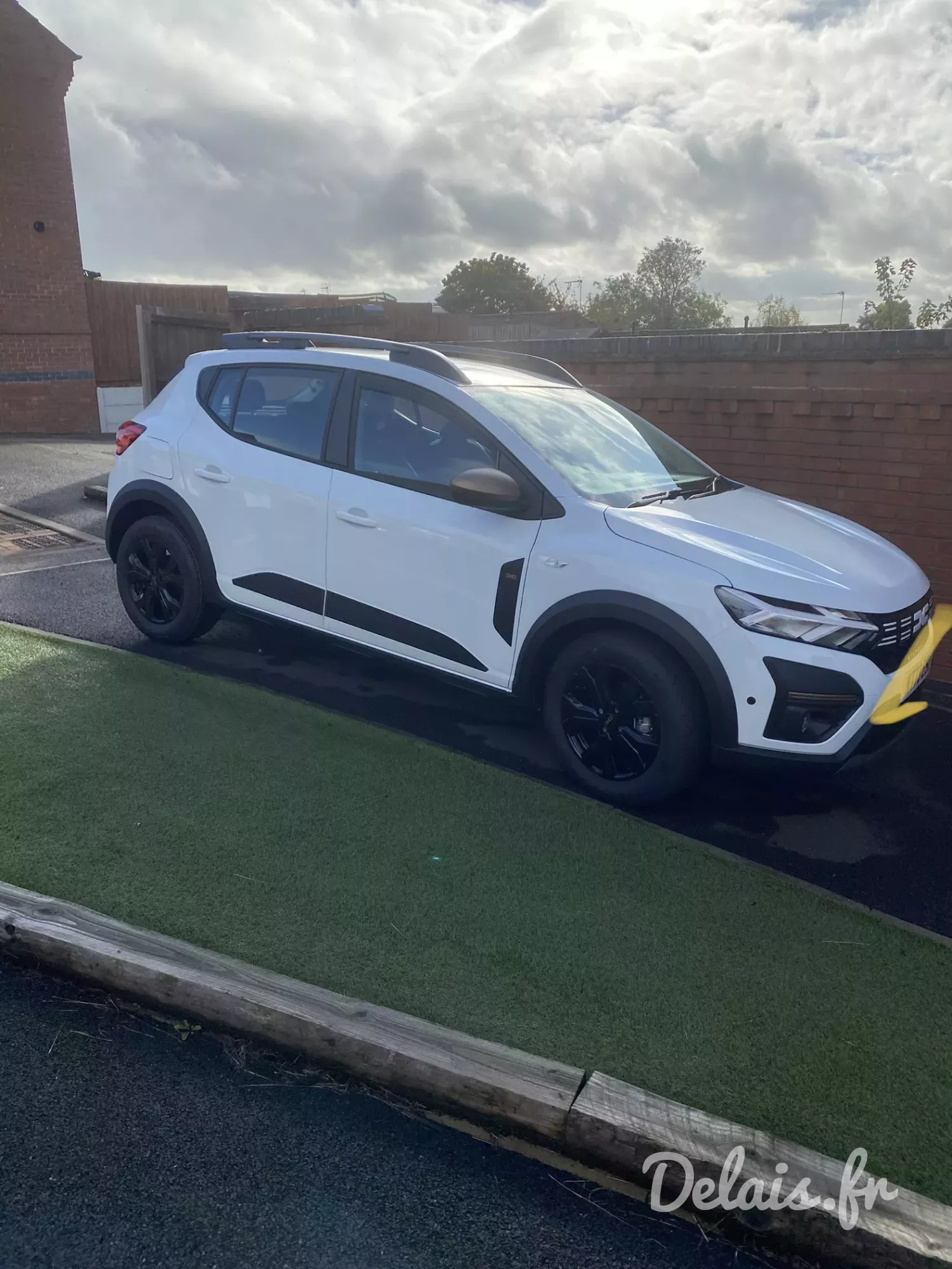 Dacia Sandero Blanc Glacier Stepway Extreme