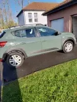 Dacia Sandero Kaki Lichen Stepway Expression de jean marie