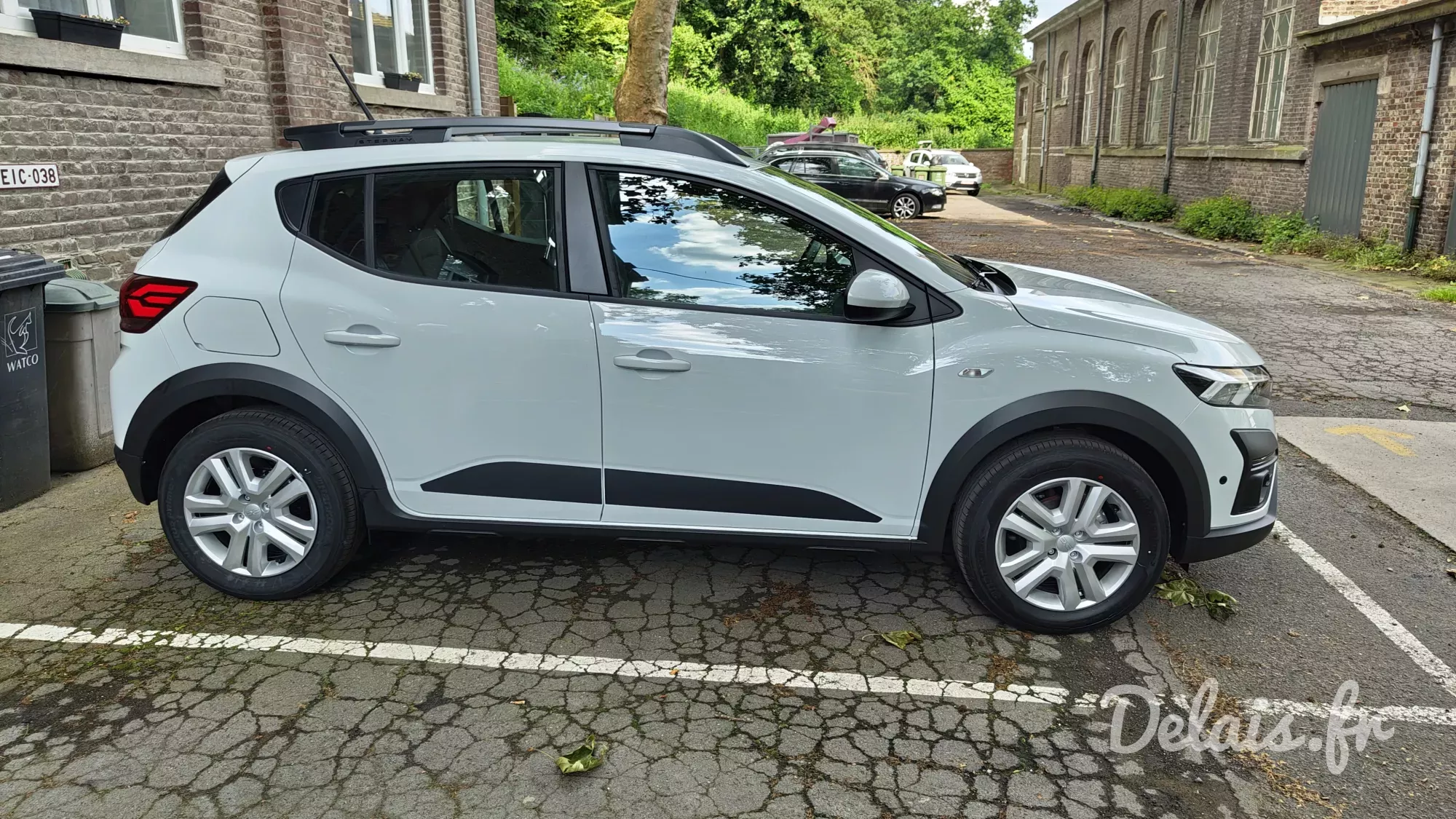 Dacia Sandero Blanc Glacier Stepway Expression
