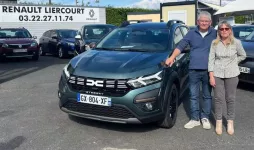 Dacia Sandero Vert Cèdre Stepway Extreme + de Lebehen