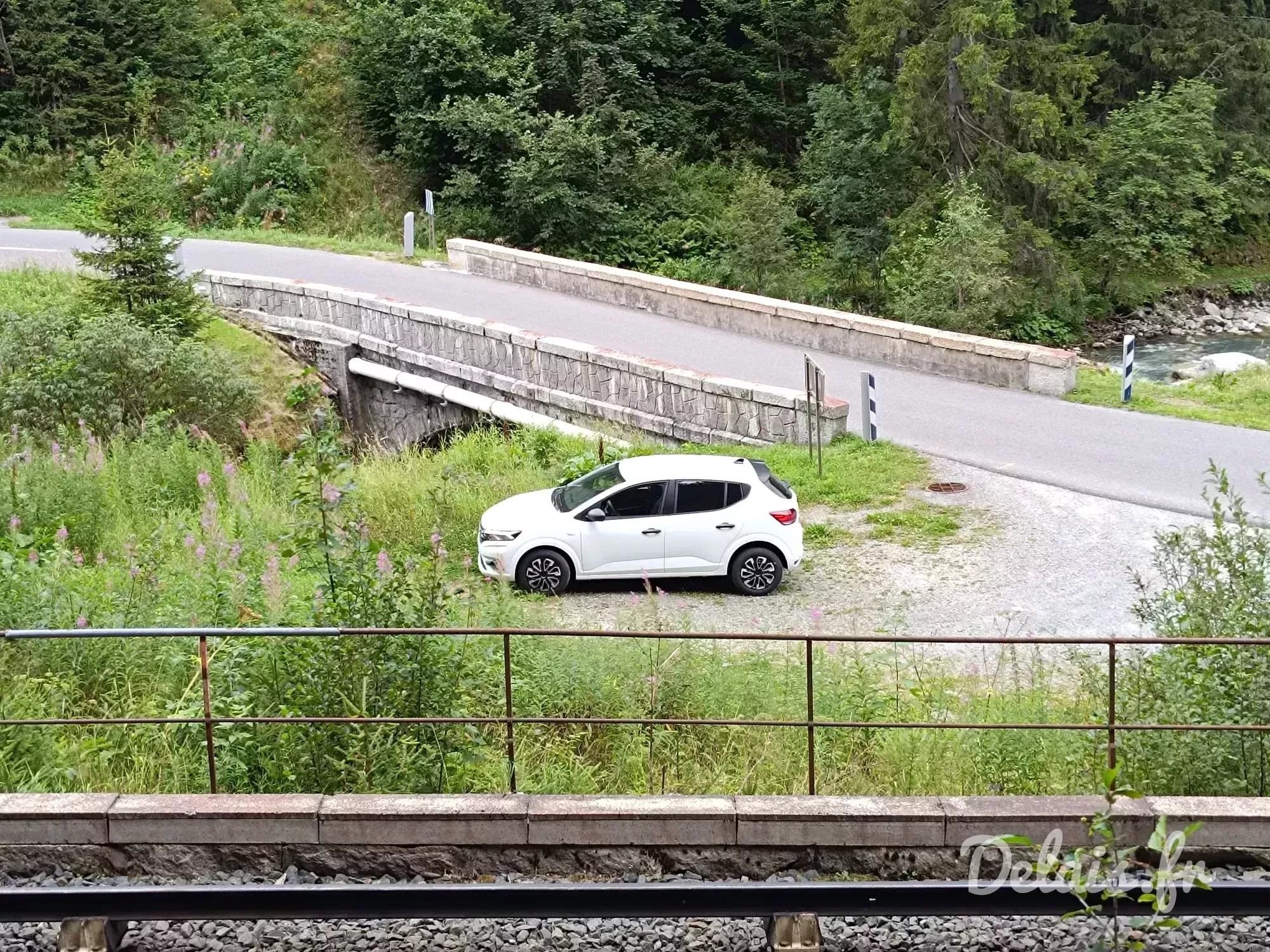 Dacia Sandero Blanc Glacier Essential