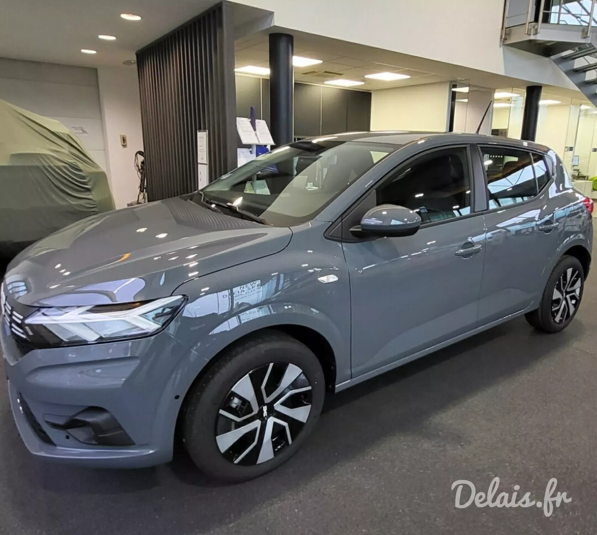 Dacia Sandero Gris Urbain Expression