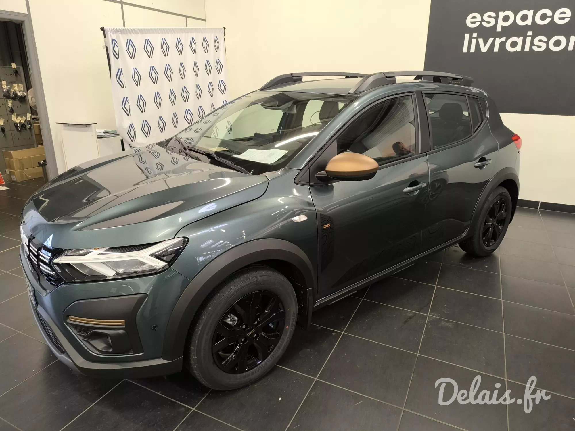 Dacia Sandero Vert Cèdre Stepway Extreme