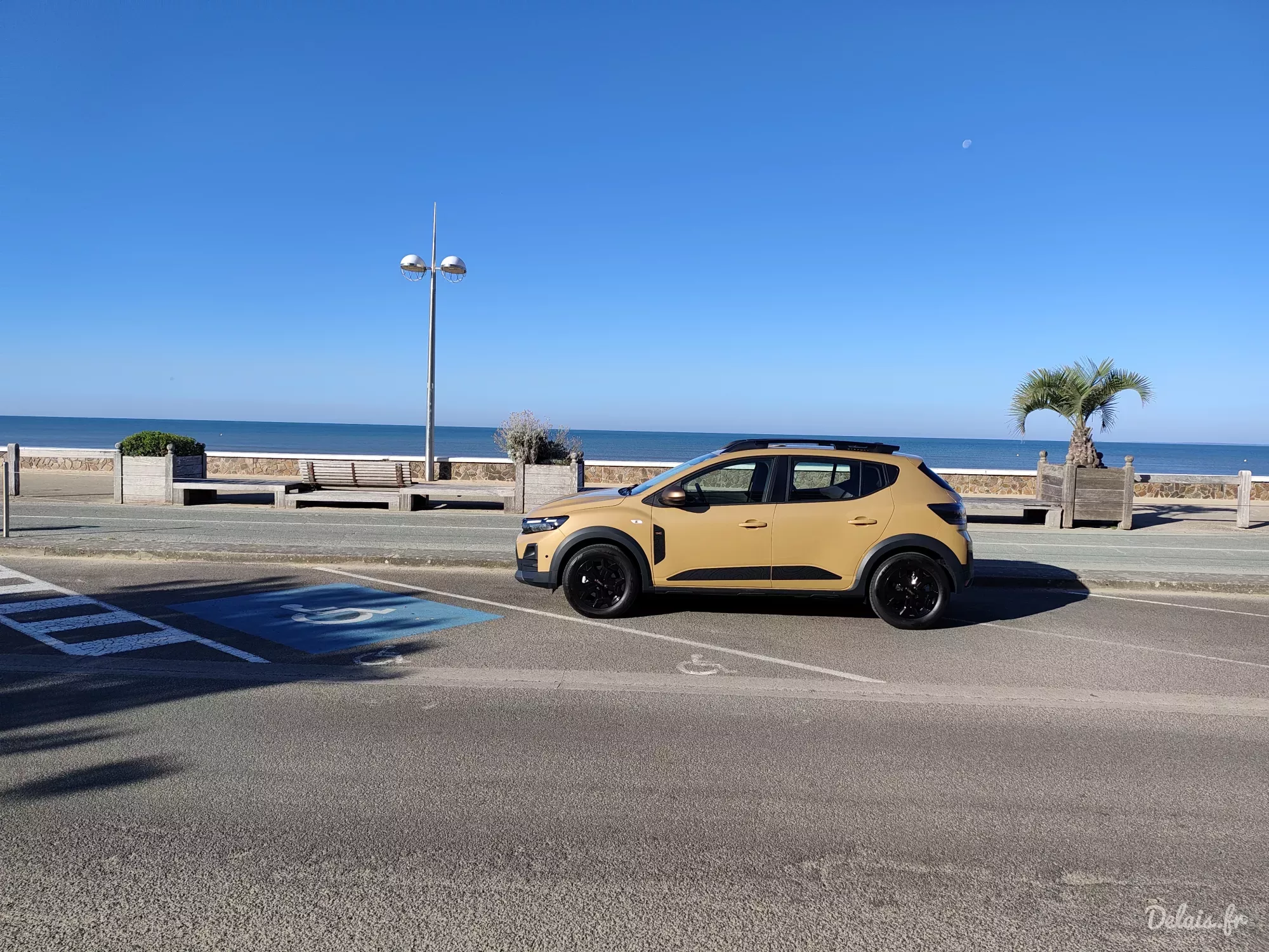 Dacia Sandero Beige Safari Stepway Extreme