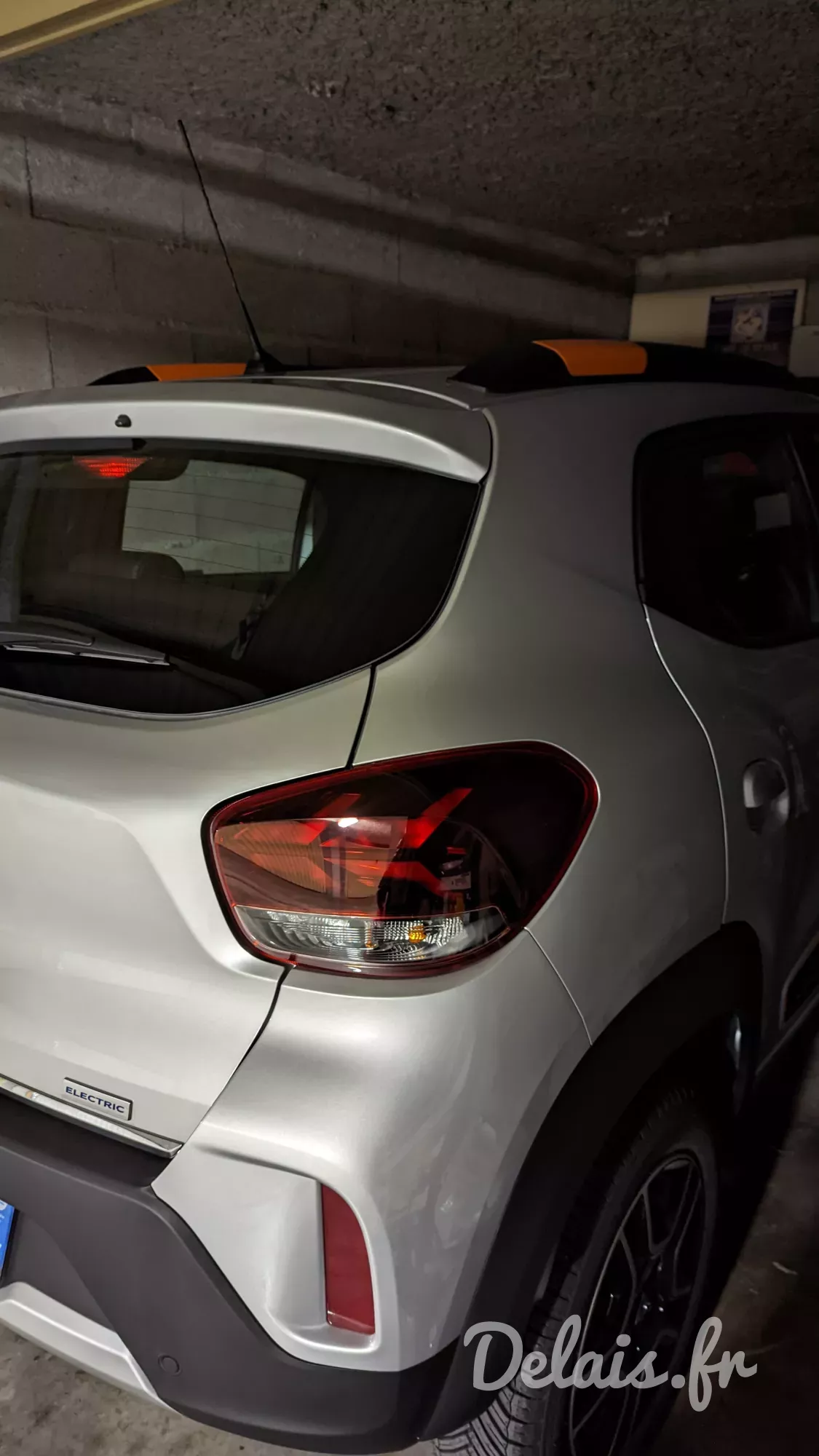 Dacia Spring Gris Eclair Confort Plus