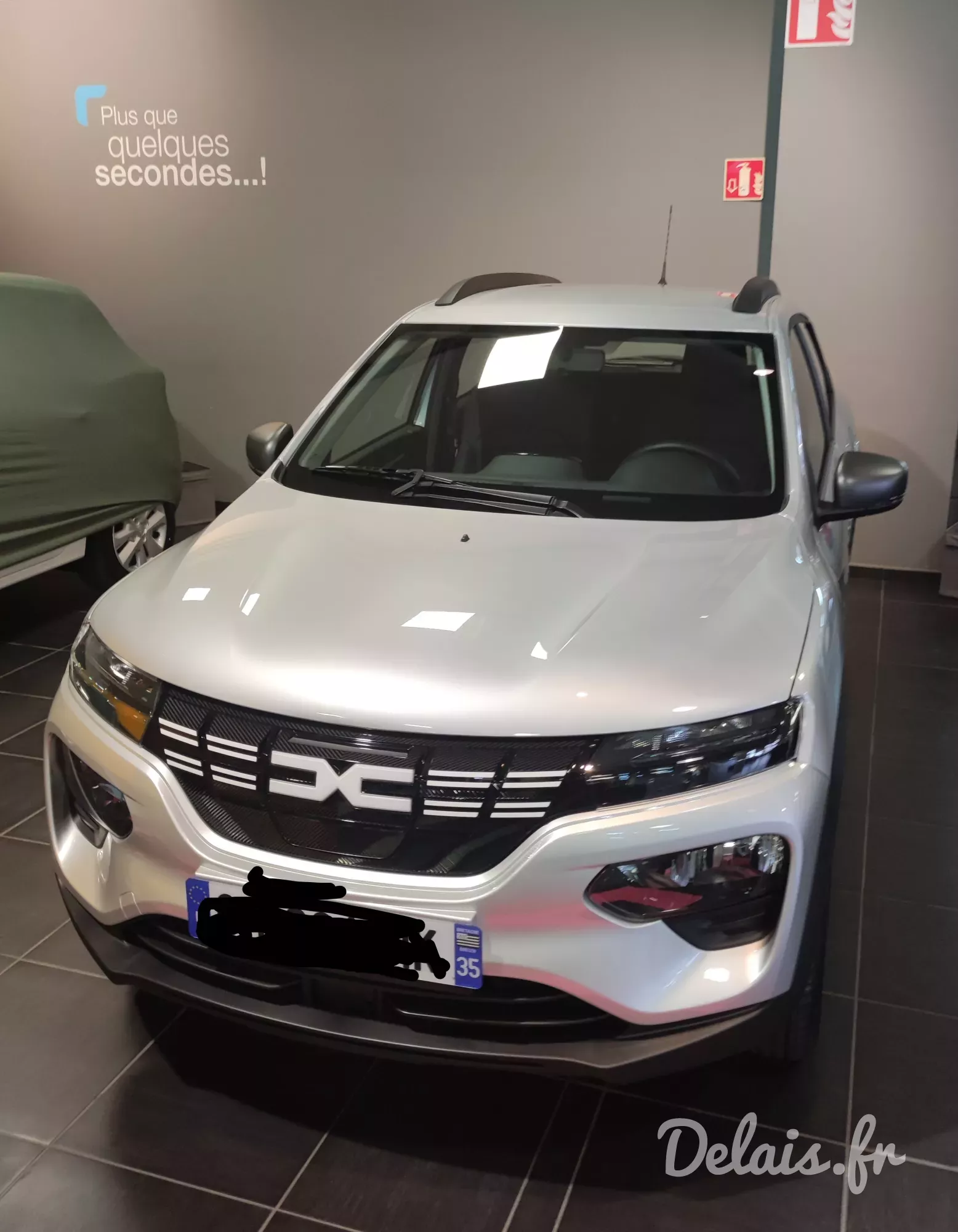 Dacia Spring Gris Eclair Expression
