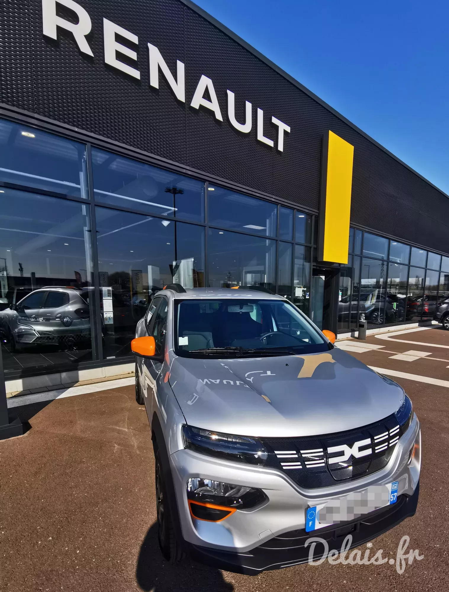 Dacia Spring Gris Eclair Expression