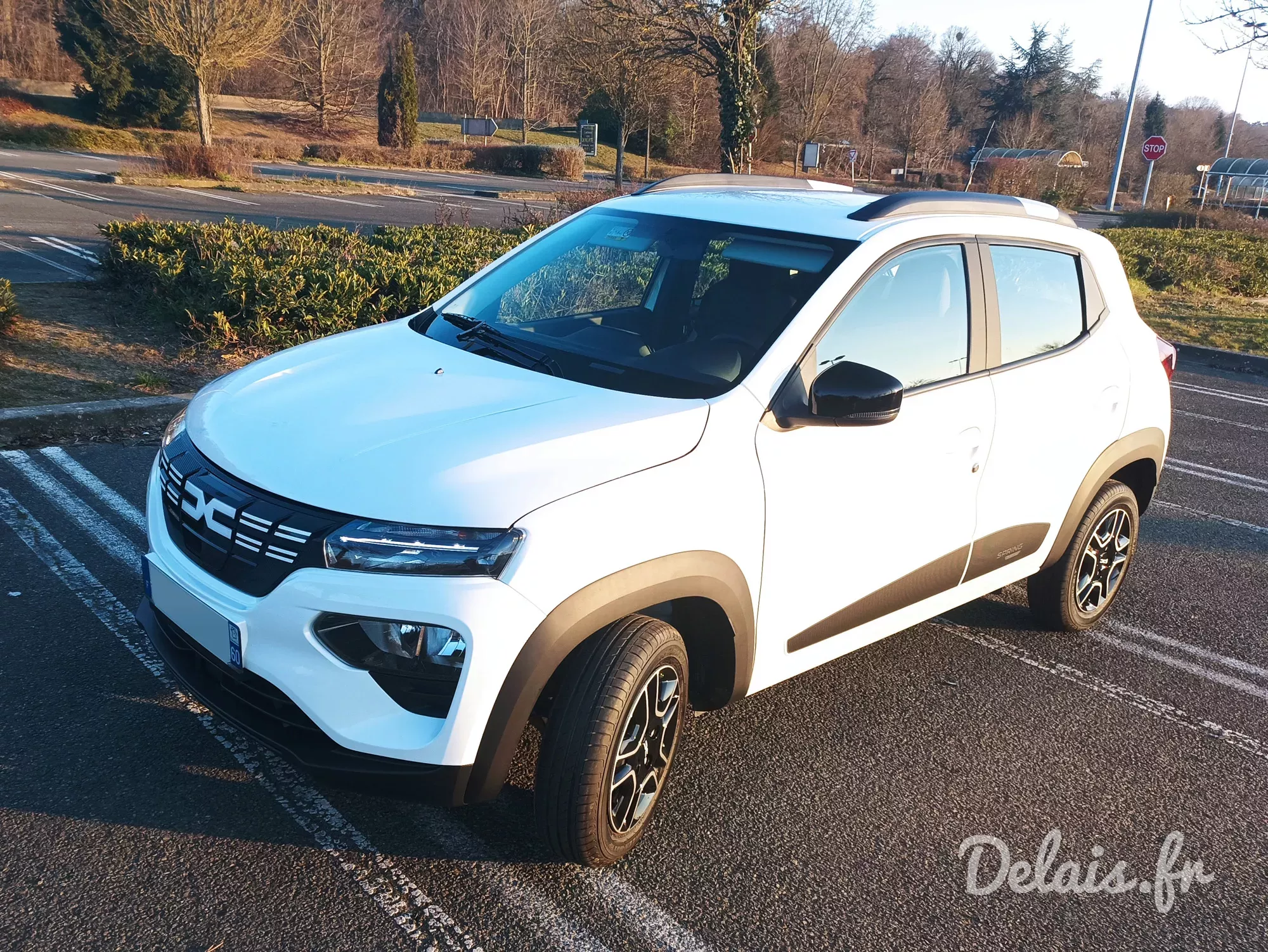 Dacia Spring Blanc Kaolin Essential