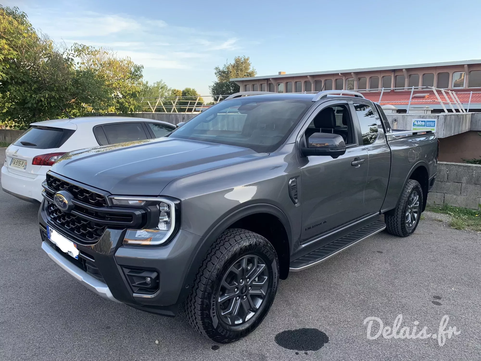 Ford Ranger Gris Carbone Super Cab Wildtrak