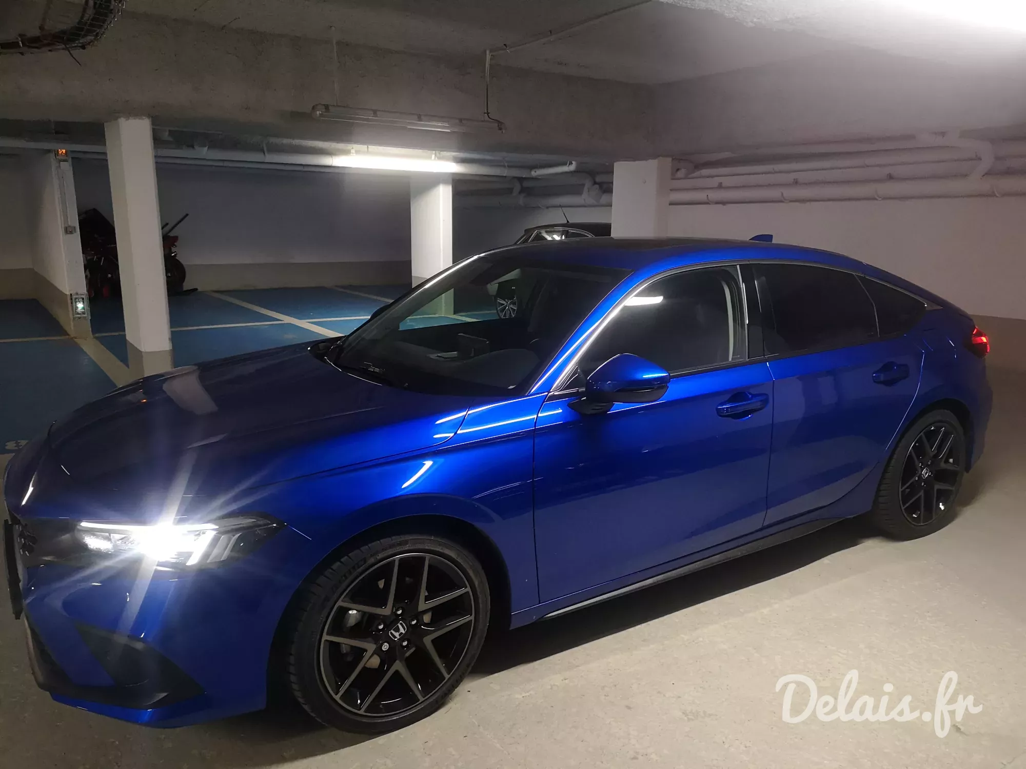 Honda Civic Bleu Cristallin Premium Advance