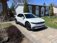 Hyundai Ioniq 5 Atlas White Executive de happy