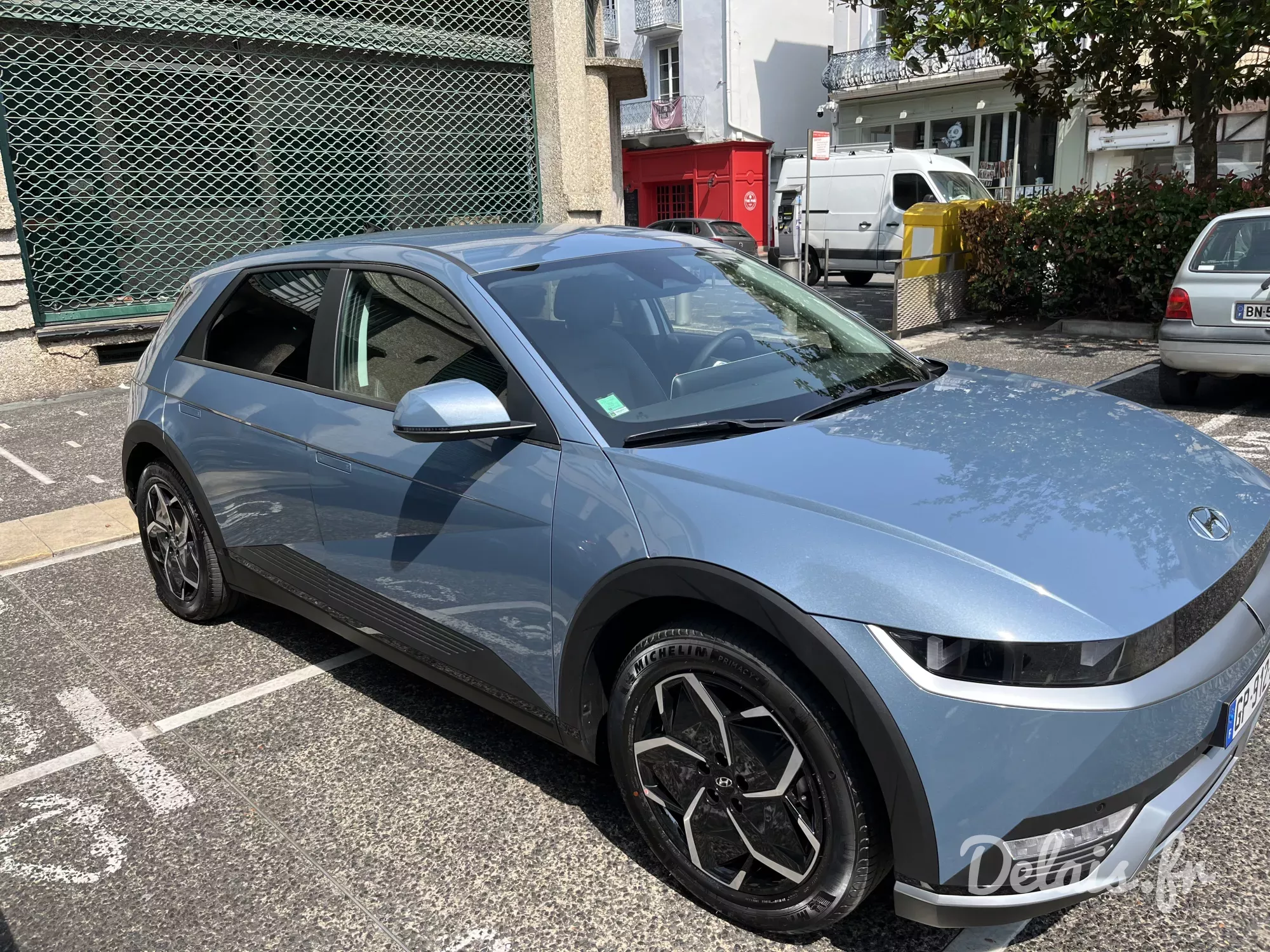 Hyundai Ioniq 5 Lucid Blue Creative