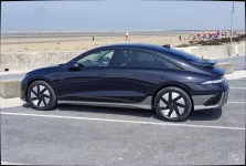 Hyundai Ioniq 6 Biophilic Blue Executive de Hermès 14
